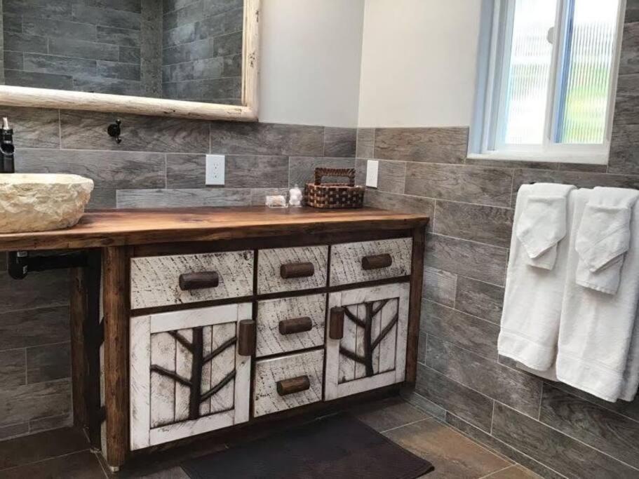 Refreshing Cottage With Luxury Bath Martinez Exterior photo
